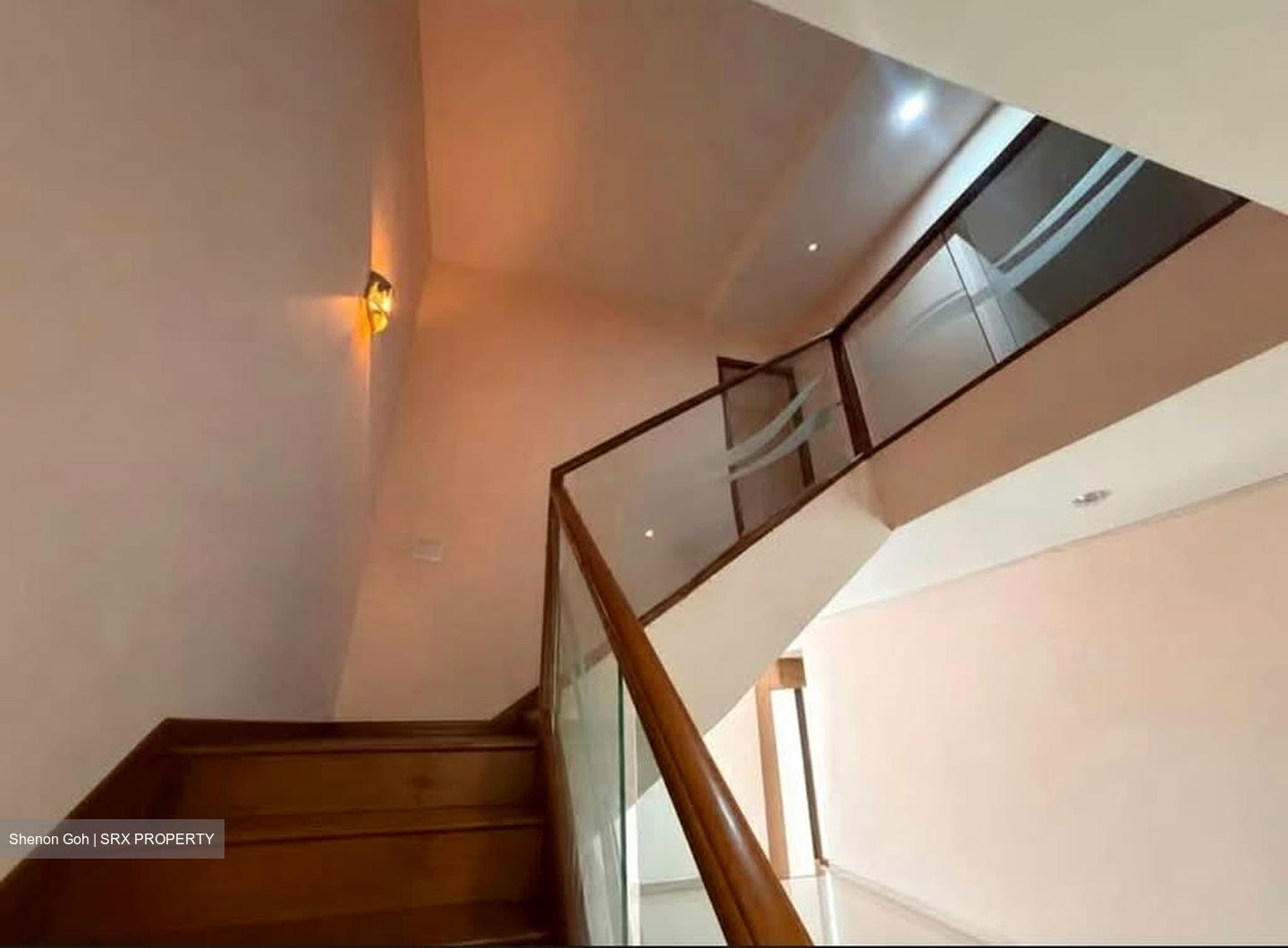 Blk 705 Hougang Avenue 2 (Hougang), HDB Executive #583430101